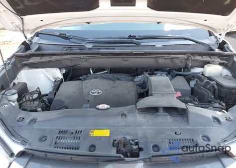 2018 Toyota Highlander Xle from USA, damaged, VIN 5TDJZRFH0JS909009